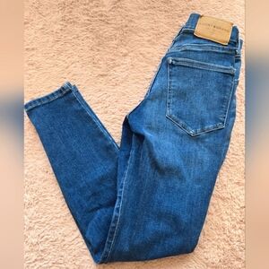 Lucky Brand Women's Classic Blue Skinny Jeans